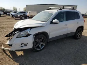 2011 VOLKSWAGEN TIGUAN