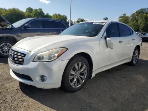 2011 INFINITI M37