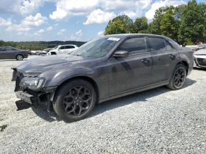 2019 CHRYSLER 300