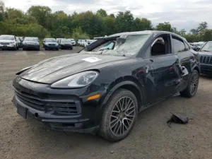 2021 PORS CAYENNE