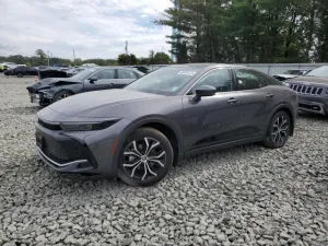 2024 TOYOTA CROWN XLE