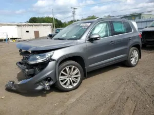 2014 VOLKSWAGEN TIGUAN