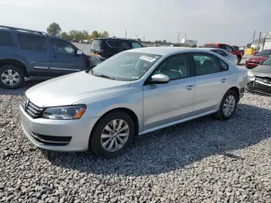 2015 VOLKSWAGEN PASSAT