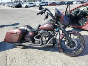 2018 HARLEY-DAVIDSON FL