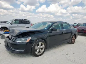 2013 VOLKSWAGEN PASSAT