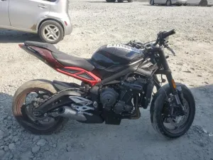 2019 TRIUMPH MOTORCYCLE STREET