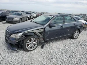 2013 MERCEDES-BENZ C-CLASS