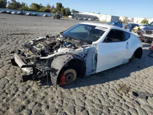 2015 NISSAN 370Z