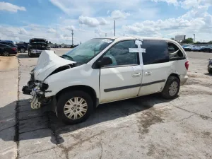 2005 CHRYSLER MINIVAN