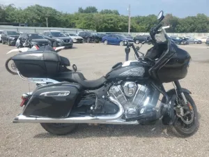 2024 INDIAN MOTORCYCLE CO. CHALLENGER