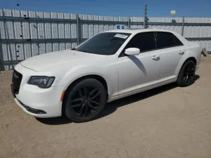 2015 CHRYSLER 300
