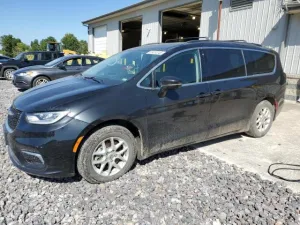 2022 CHRYSLER PACIFICA