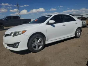 2014 TOYOTA CAMRY