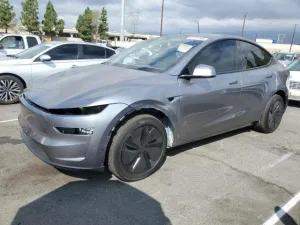 2026 TESLA MODEL Y