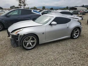 2011 NISSAN 370Z