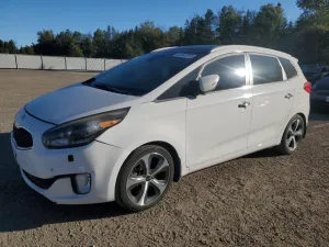 2015 KIA RONDO