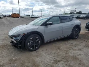 2025 KIA EV6 LIGHT
