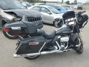 2020 HARLEY-DAVIDSON FL