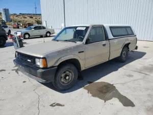 MAZDA B2000