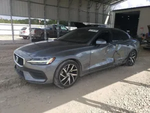 2019 VOLVO S60