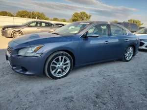 2010 NISSAN MAXIMA