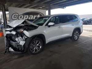 2024 TOYOTA GRAND HIGH