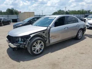 2013 HYUNDAI GENESIS