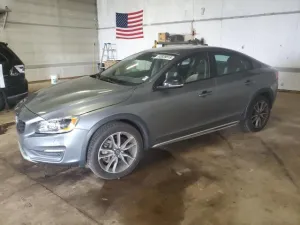 2016 VOLVO S60