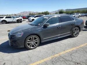 2016 VOLKSWAGEN PASSAT