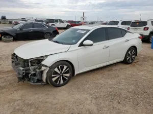 2019 NISS ALTIMA