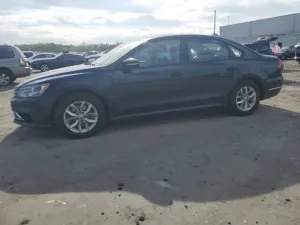 2018 VOLKSWAGEN PASSAT