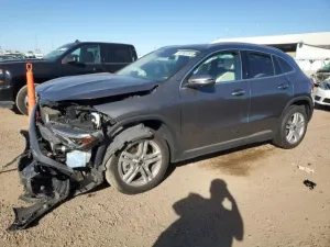 2023 MERCEDES-BENZ GLA-CLASS