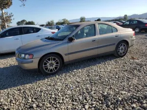 2004 VOLVO S60