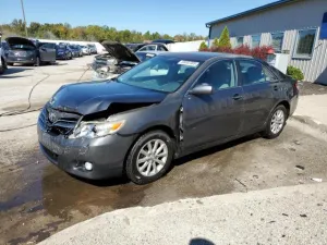 2011 TOYOTA CAMRY