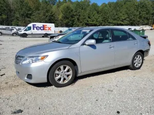 2011 TOYOTA CAMRY