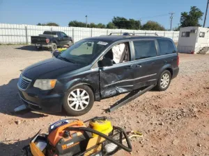 2014 CHRYSLER MINIVAN