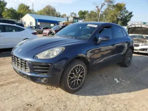2016 PORSCHE MACAN