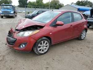 2014 MAZDA 2