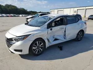2025 NISSAN VERSA
