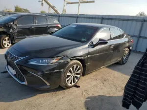 2020 LEXUS ES300