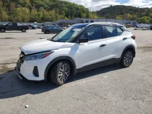 2023 NISSAN KICKS