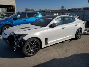 2022 KIA STINGER