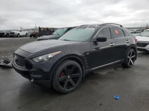 2017 INFINITY QX70