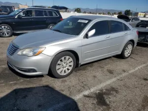 2012 CHRYSLER 200