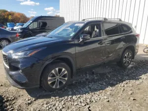 2022 TOYOTA HIGHLANDER