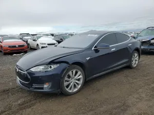 2015 TESLA MODEL S