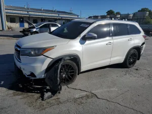 2016 TOYOTA HIGHLANDER