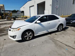 2014 TOYOTA CAMRY