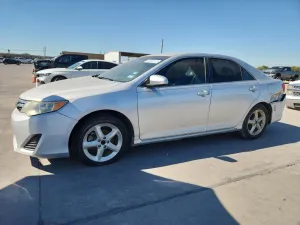 2014 TOYOTA CAMRY