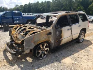 2011 CADILLAC ESCALADE